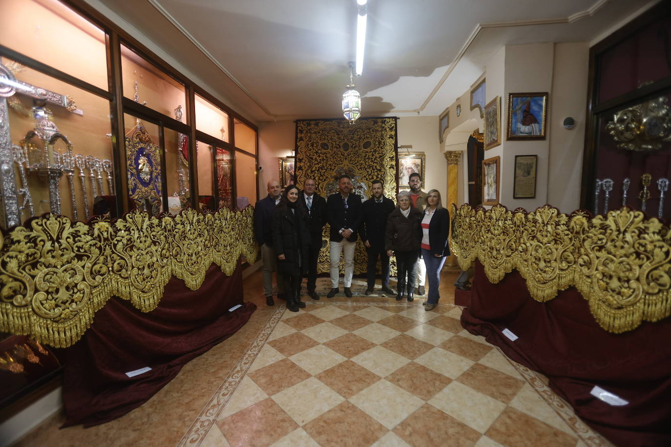 Fotos: los detalles del nuevo palio de la Virgen del Buen Fin de Córdoba