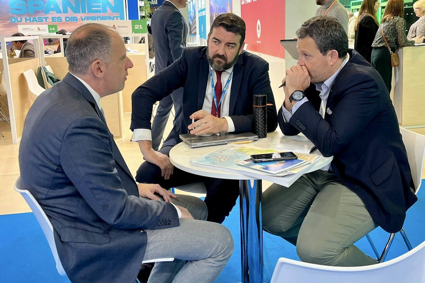 Imagen de una de las reuniones de trabajo durante la Feria ITB de Berlín