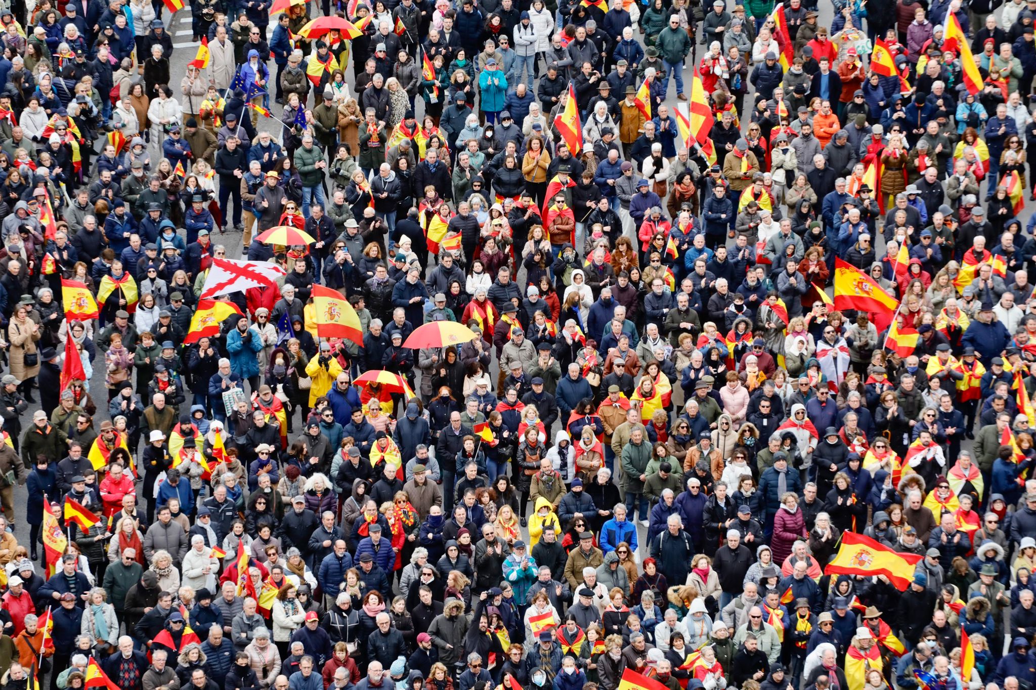 La manifestación 9-M en contra de la ley de amnistía celebrada en Cibeles, en imágenes