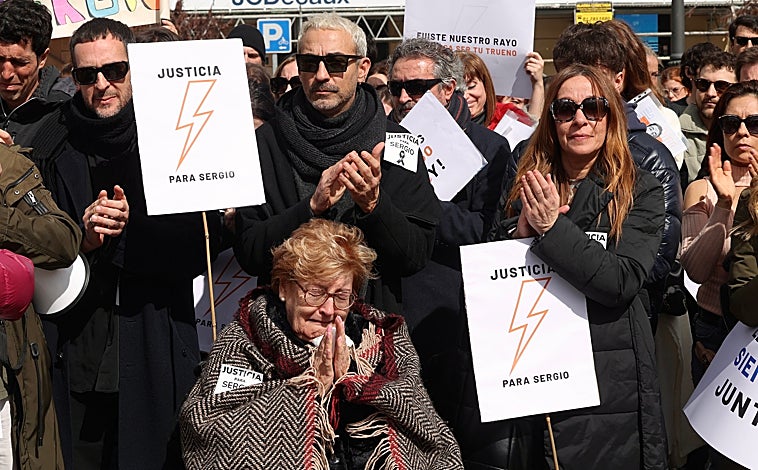 Imagen - La familia de Sergio Delgado: «Que no se repitan más estas escenas de odio»