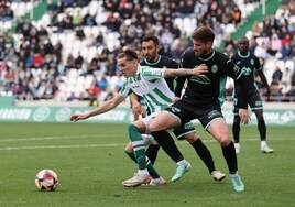 El Córdoba CF tira de calidad para resolver el encuentro ante el Atlético Baleares (2-0)