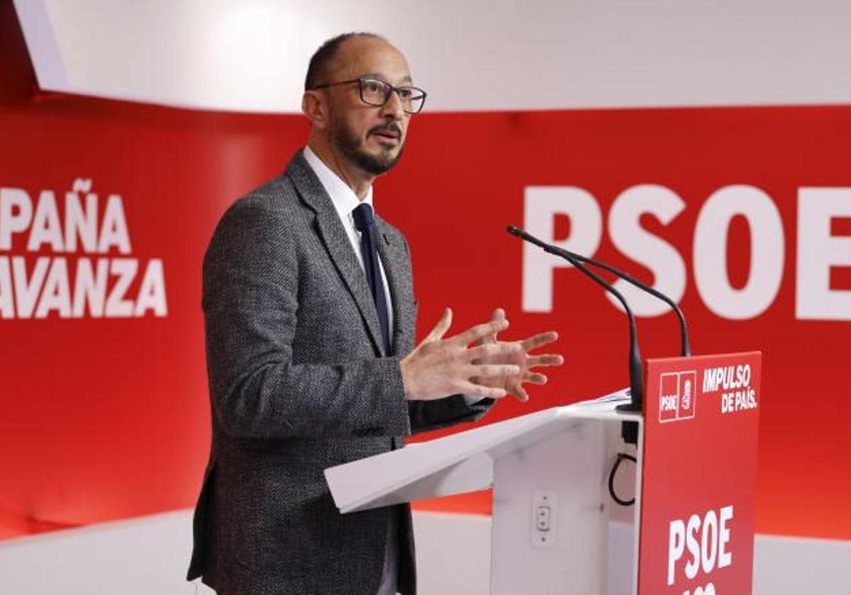 El secretario del Área Institucional del PSOE, Alfonso Rodríguez Gómez de Celis, en Ferraz