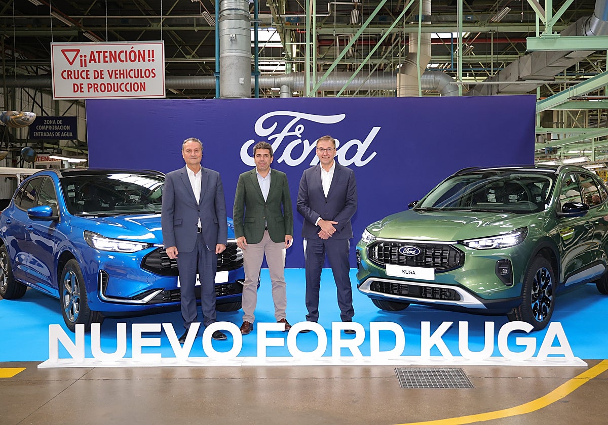 El presidente de la Generalitat, Carlos Mazón, visita la fábrica de Ford en Almussafes, Valencia