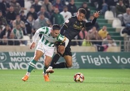 Castellón - Córdoba CF: un duelo de dinámicas opuestas