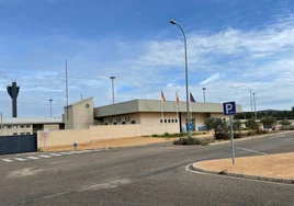 Un cacheo rutinario acaba con tres funcionarios heridos en la cárcel de Castellón