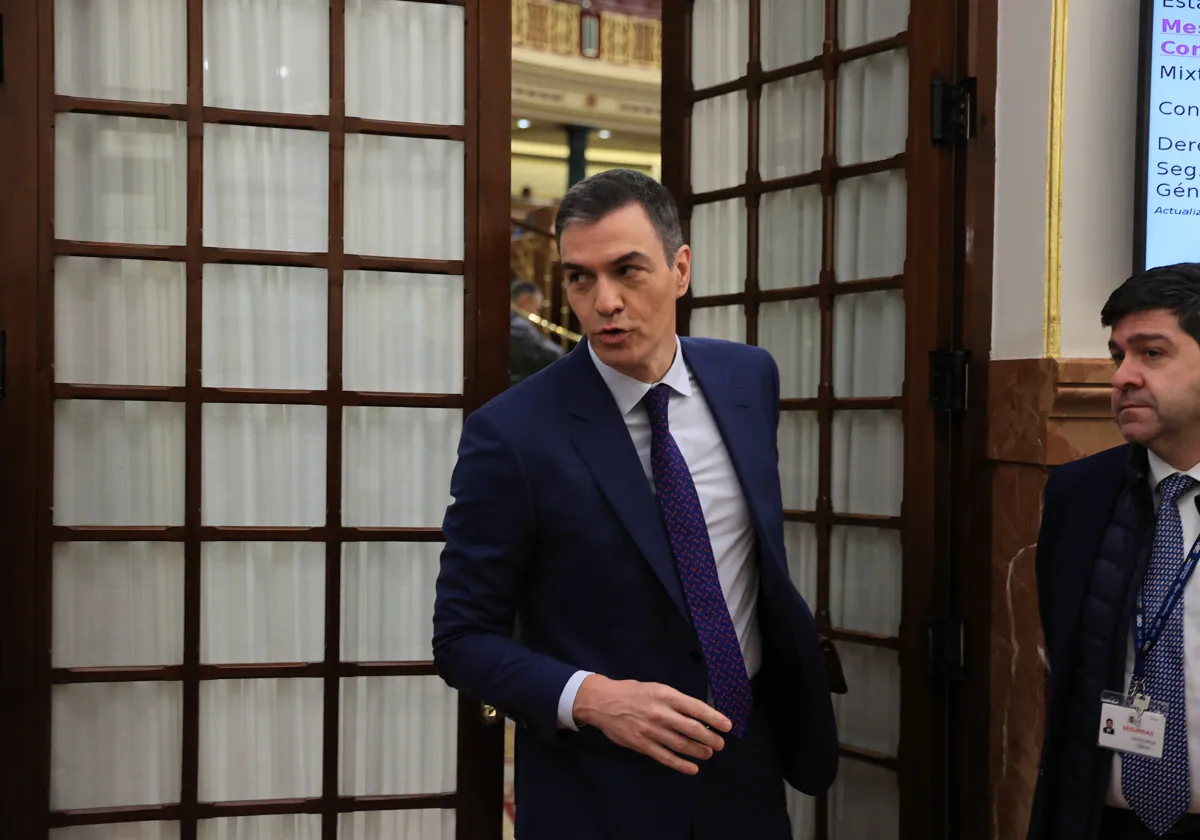 Pedro Sánchez, este miércoles abandonando el Hemiciclo del Congreso de los Diputados