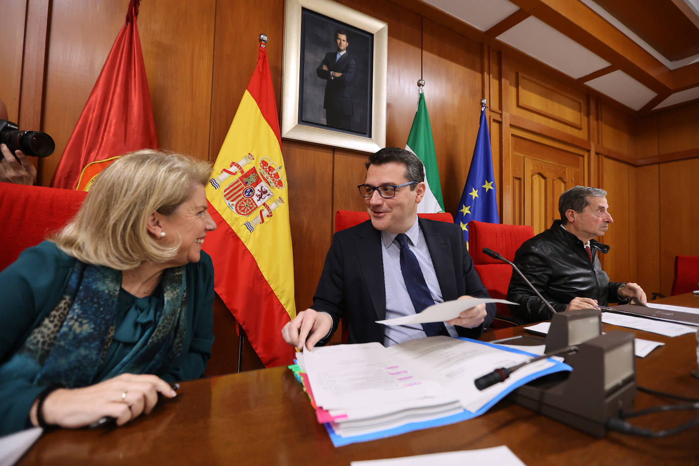 Fotos: el Pleno del Ayuntamiento de Córdoba