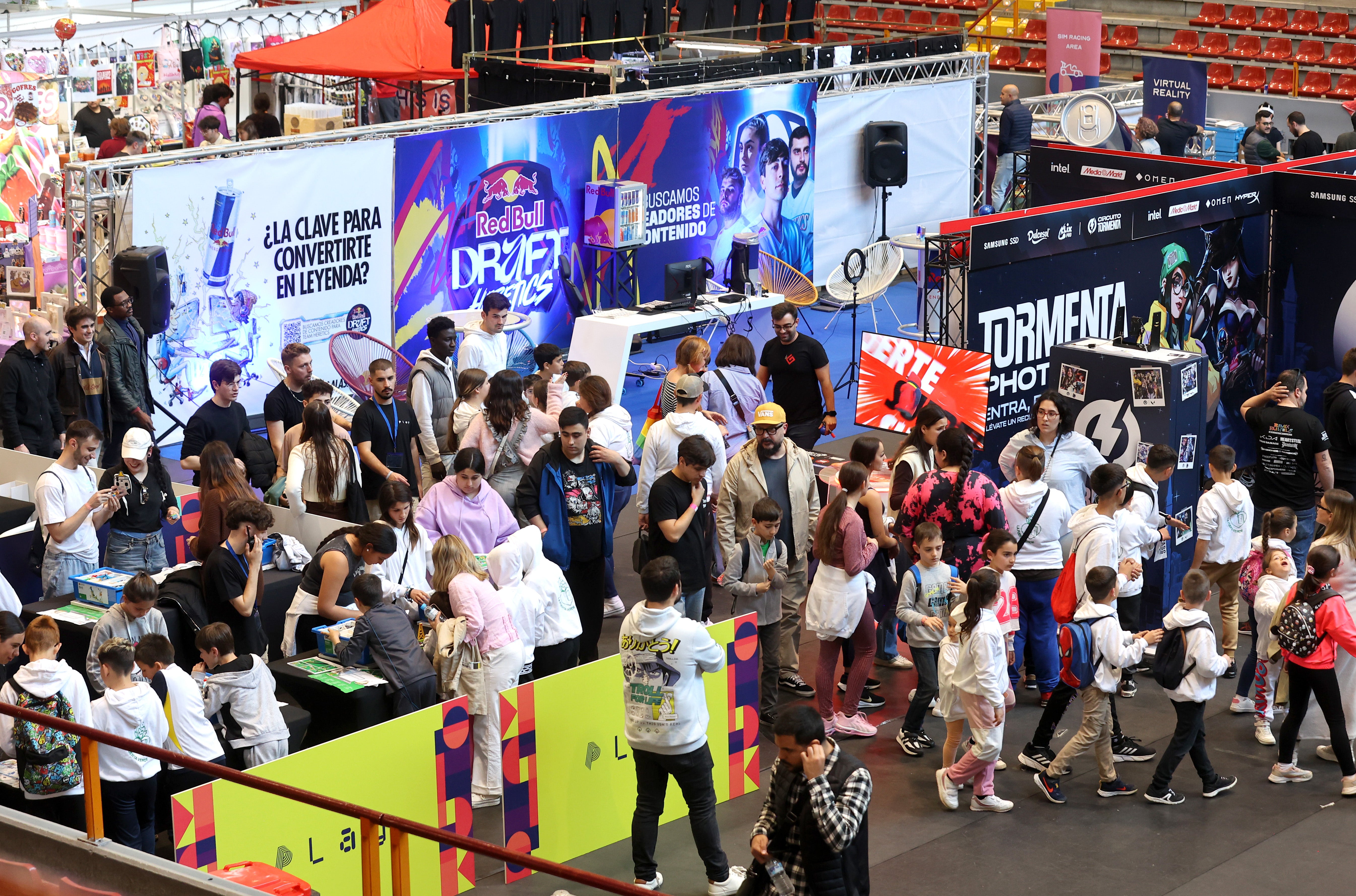 Fotos: ambientazo de &#039;gaming&#039; y ocio digital en el Play Fest Game de Córdoba