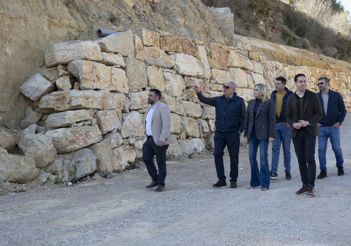 Imagen de la visita de Marta Barrachina al municipio castellonense de Sierra Engarcerán