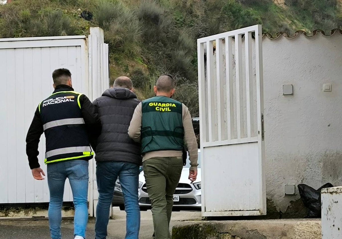 El detenido es un vecino de Verín que tiene un criadero en Allariz (Orense)