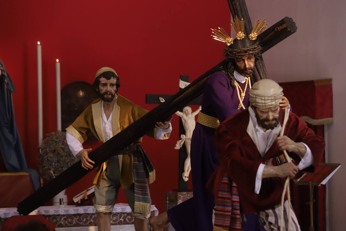 Fotos: Las Tres Caídas cobra vida en Córdoba con el Cirineo y un sayón