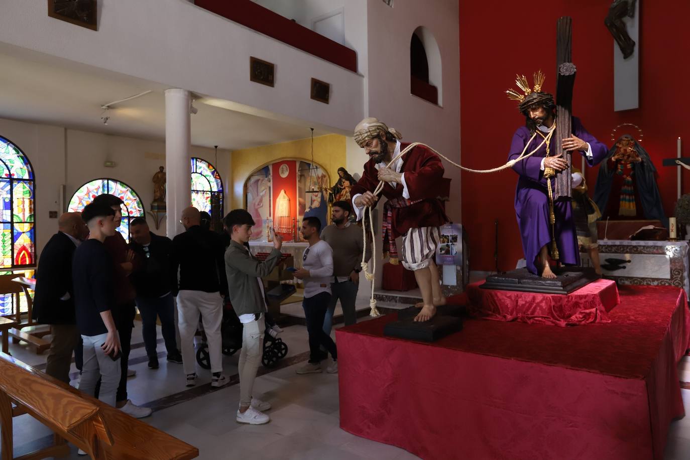 Fotos: Las Tres Caídas cobra vida en Córdoba con el Cirineo y un sayón