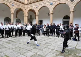 Toledo reúne a más de 200 practicantes de esgrima histórica de 25 salas de armas de España, Portugal e Italia