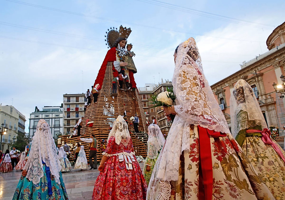 Imagen de archivo de la Ofrenda de flores a la Virgen de los Desamparados en Valencia