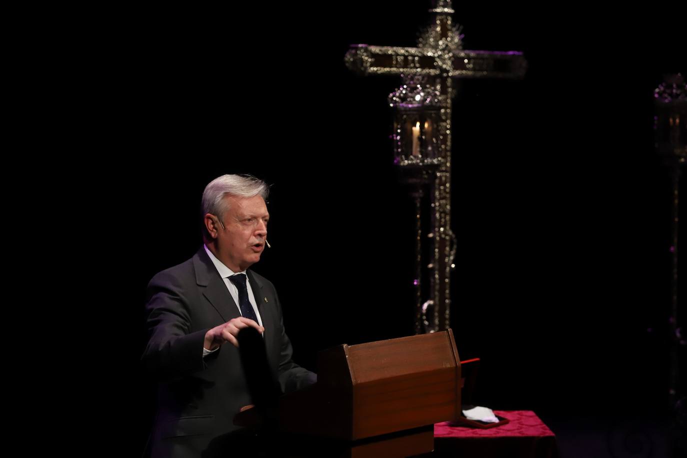 Fotos: el sentido anuncio de Juan José Primo Jurado de la Semana Santa de Córdoba