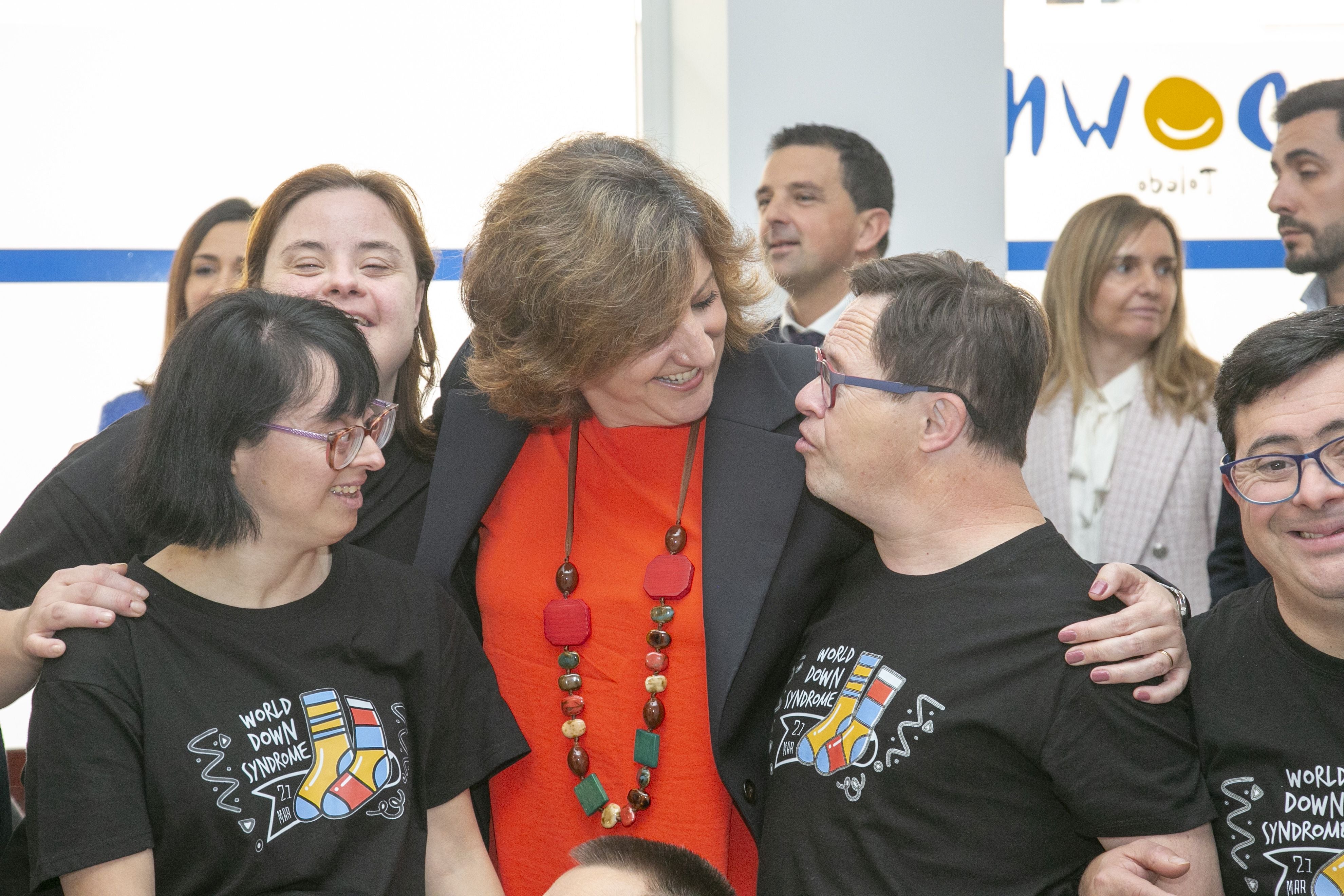 La Infanta Elena, en la inauguración de la sede de DOWN Toledo