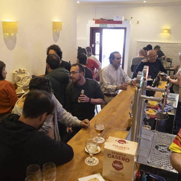 En la Taberna Garibaldi: el día en que Podemos cabía en un bar