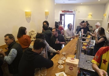 En la Taberna Garibaldi: el día en que Podemos cabía en un bar