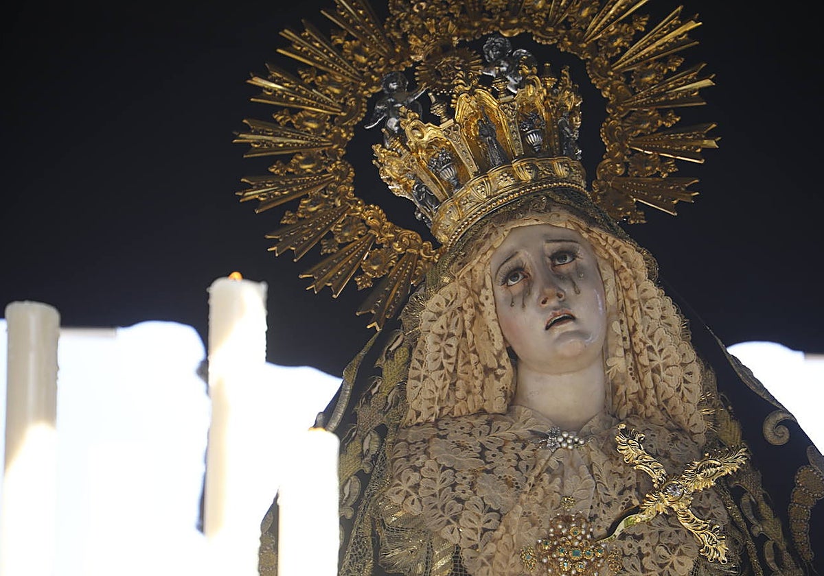 María Santísima Nazarena, en su paso de palio