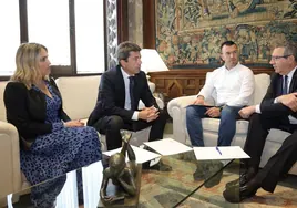 Toni Pérez se reúne con Carlos Mazón para abordar cinco proposiciones legislativas presentadas en las Cortes Valencianas