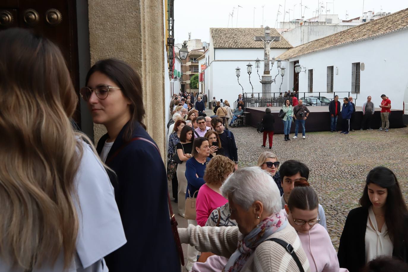 Fotos: el popular y fervoroso Viernes de Dolores en Córdoba