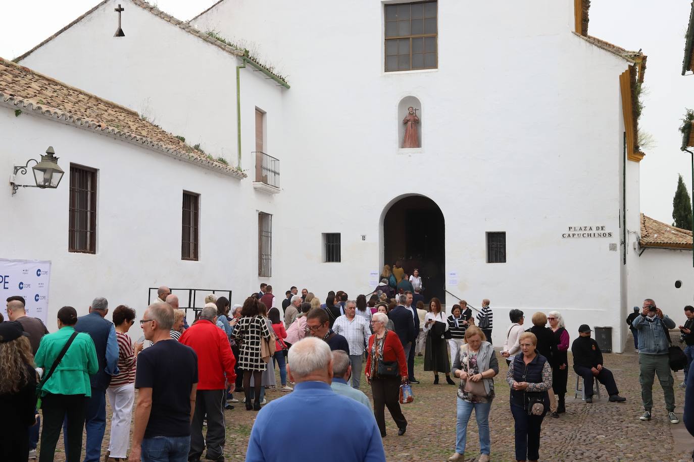 Fotos: el popular y fervoroso Viernes de Dolores en Córdoba