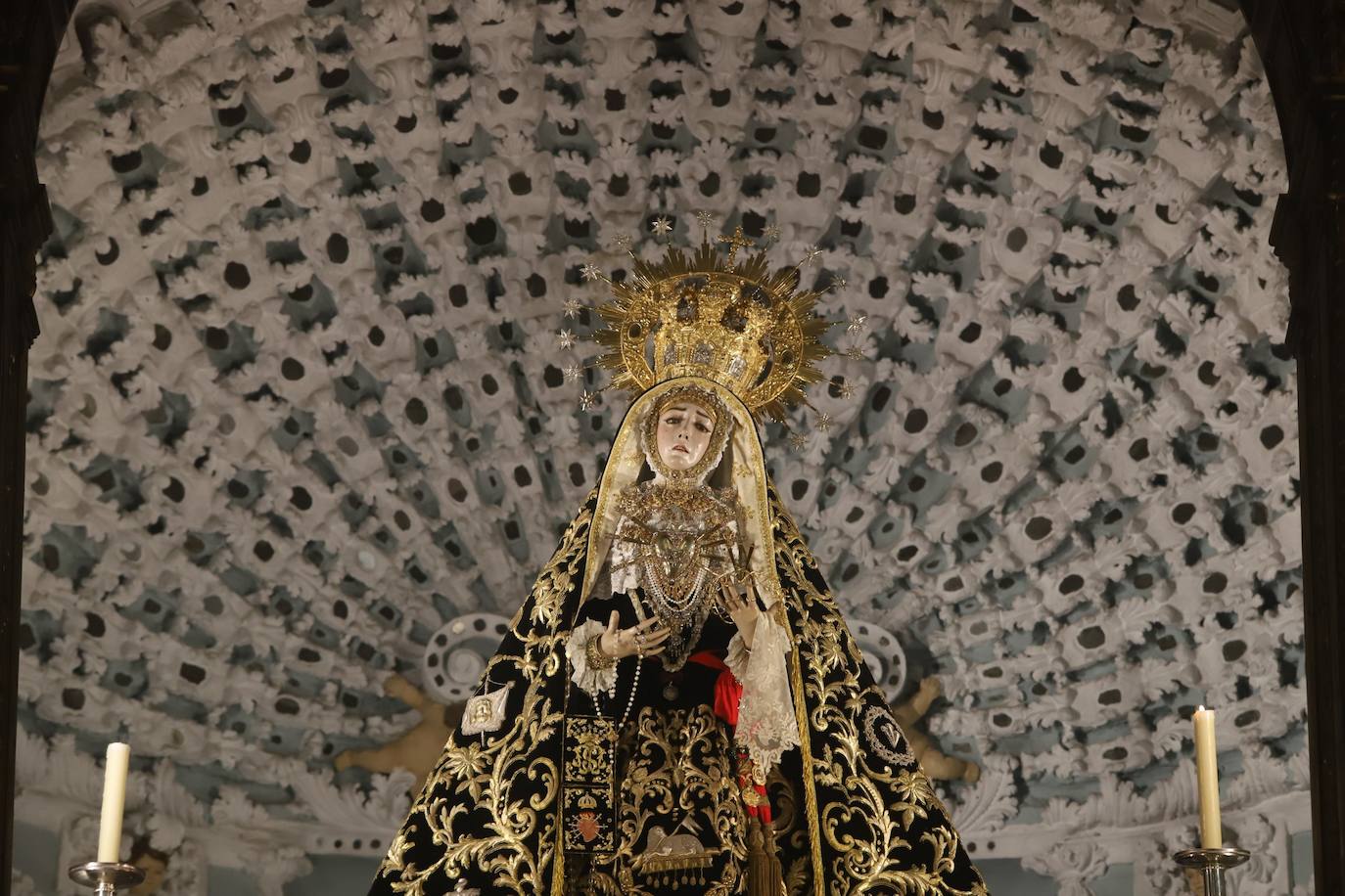 Fotos: el popular y fervoroso Viernes de Dolores en Córdoba