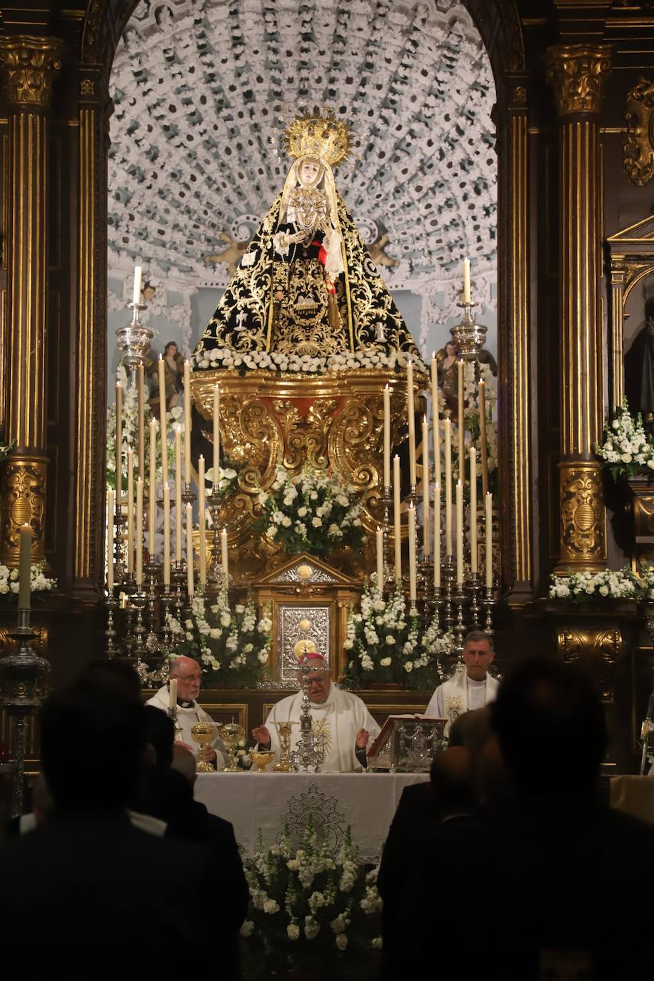 Fotos: el popular y fervoroso Viernes de Dolores en Córdoba