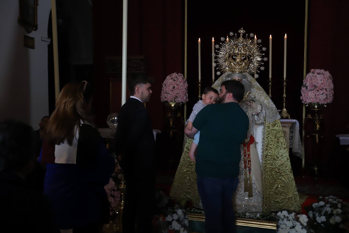 Fotos: el popular y fervoroso Viernes de Dolores en Córdoba