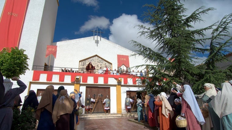 Otro momento de la Semana Santa Viviente de Cuevas del Campo