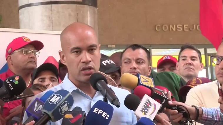 Nueva organización chavista postula a Maduro como su candidato a las elecciones presidenciales