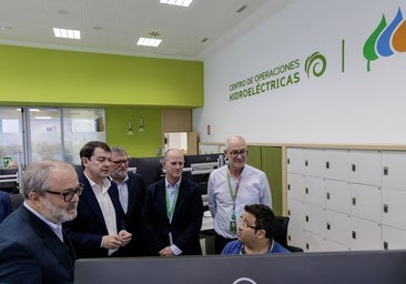 Mañueco: «Aprovechemos el ejemplo de Adolfo Suárez en las decisiones de hoy y serán más acertadas»