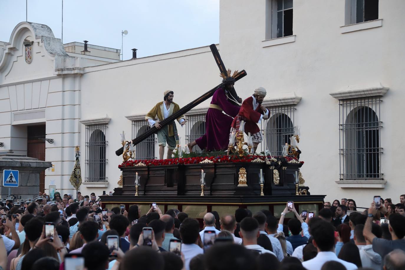 Fotos: la entusiasta procesión de la cofradía de la O en Córdoba