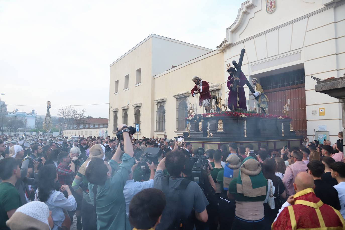 Fotos: la entusiasta procesión de la cofradía de la O en Córdoba