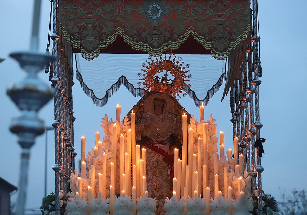 La Virgen de la O, en su paso de palio