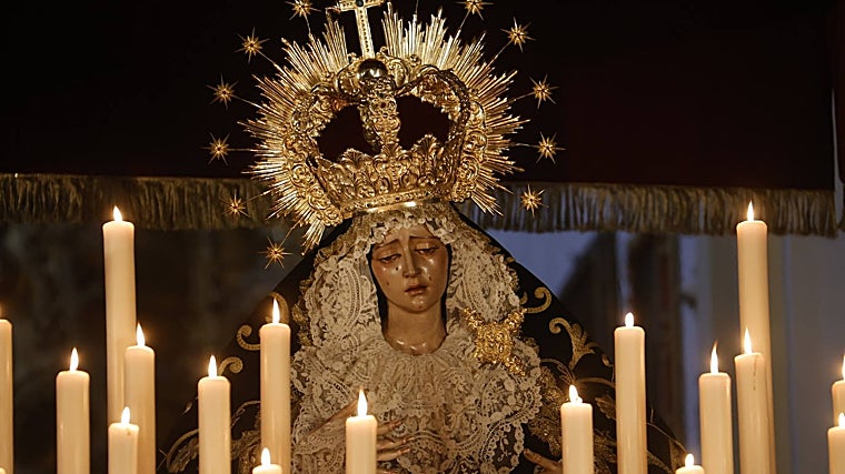 María Santísima de la Caridad, en su paso de palio