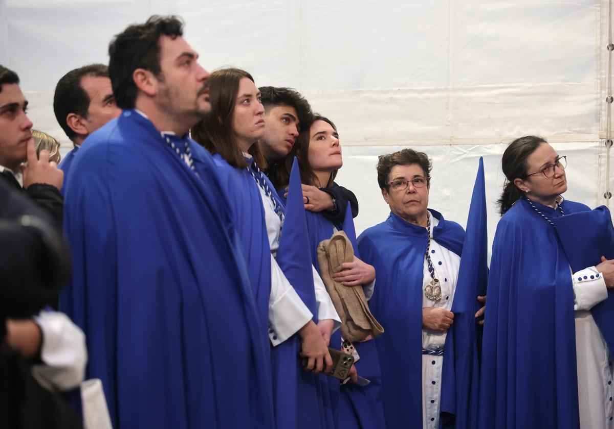 Hermanos del Prendimiento tras conocerse que la cofradía no haría estación de penitencia