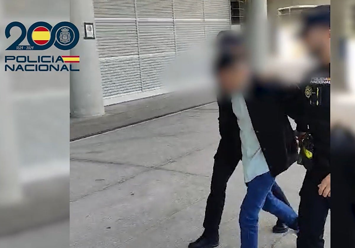El marero, ya detenido, el 16 de marzo en Barajas