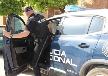 La Policía Nacional salva la vida de una mujer en Valencia tras publicar una nota de despedida en una app de mensajería instantánea
