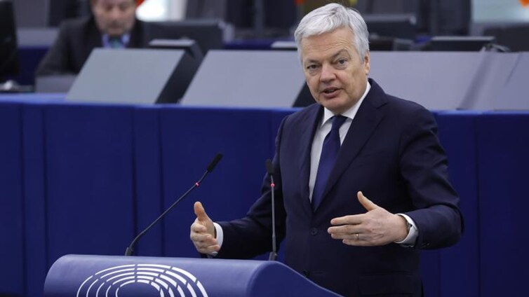 La Comisión Europea mantiene su oferta para mediar sobre el CGPJ sin Reynders