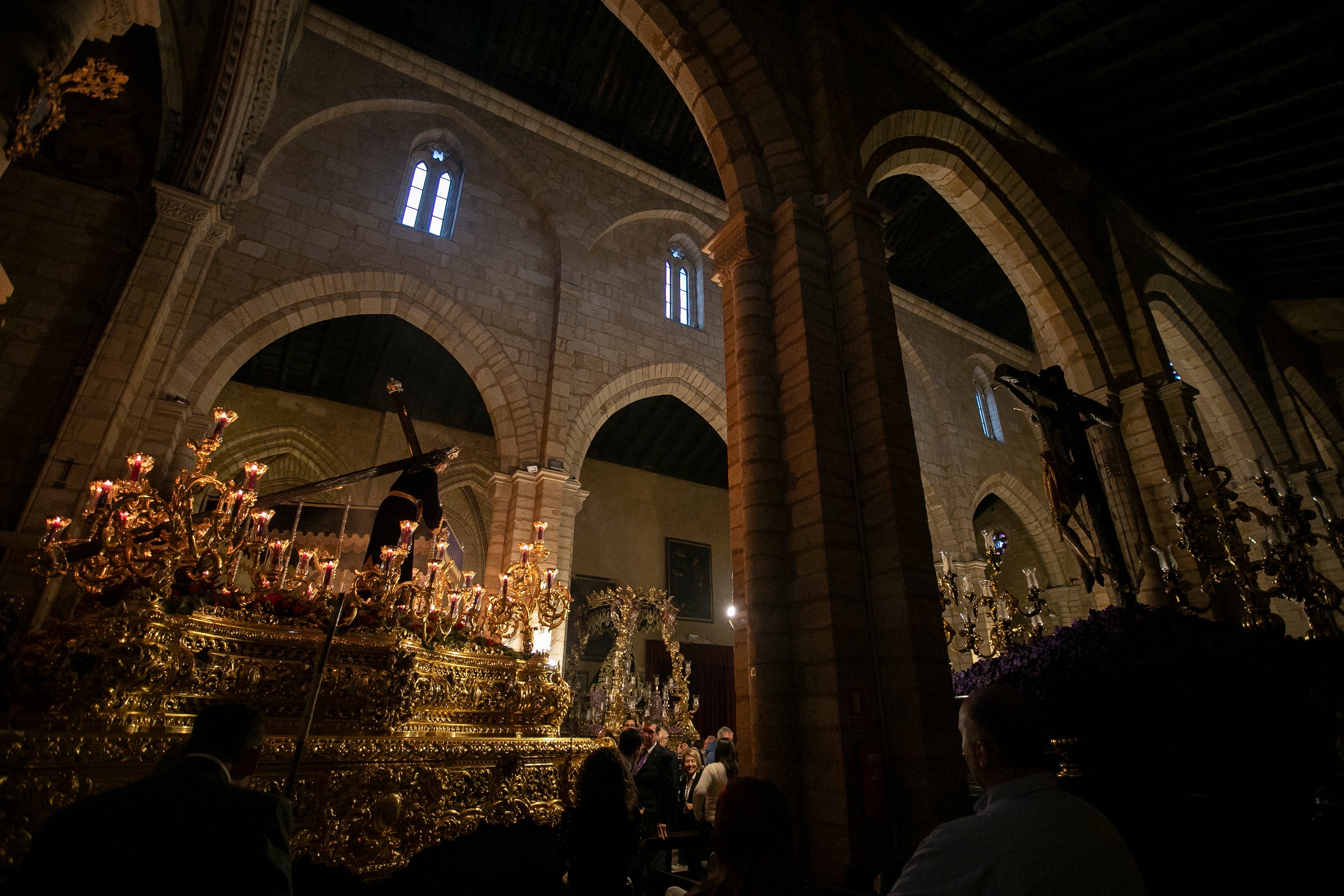Las imágenes del a hermandad del Calvario del a Semana Santa de Córdoba 2024