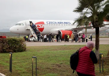 Un avión en el aeropuerto de Córdoba