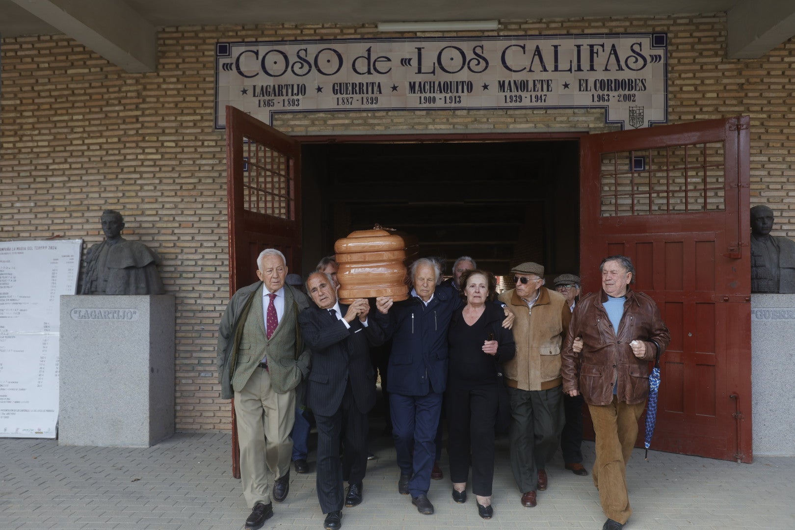 Las imágenes del último adiós taurino a Gabriel de la Haba &#039;Zurito&#039; en Los Califas