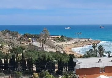 Mueren ahogados un menor y un hombre que intentaba salvarlo en una playa de Tarragona