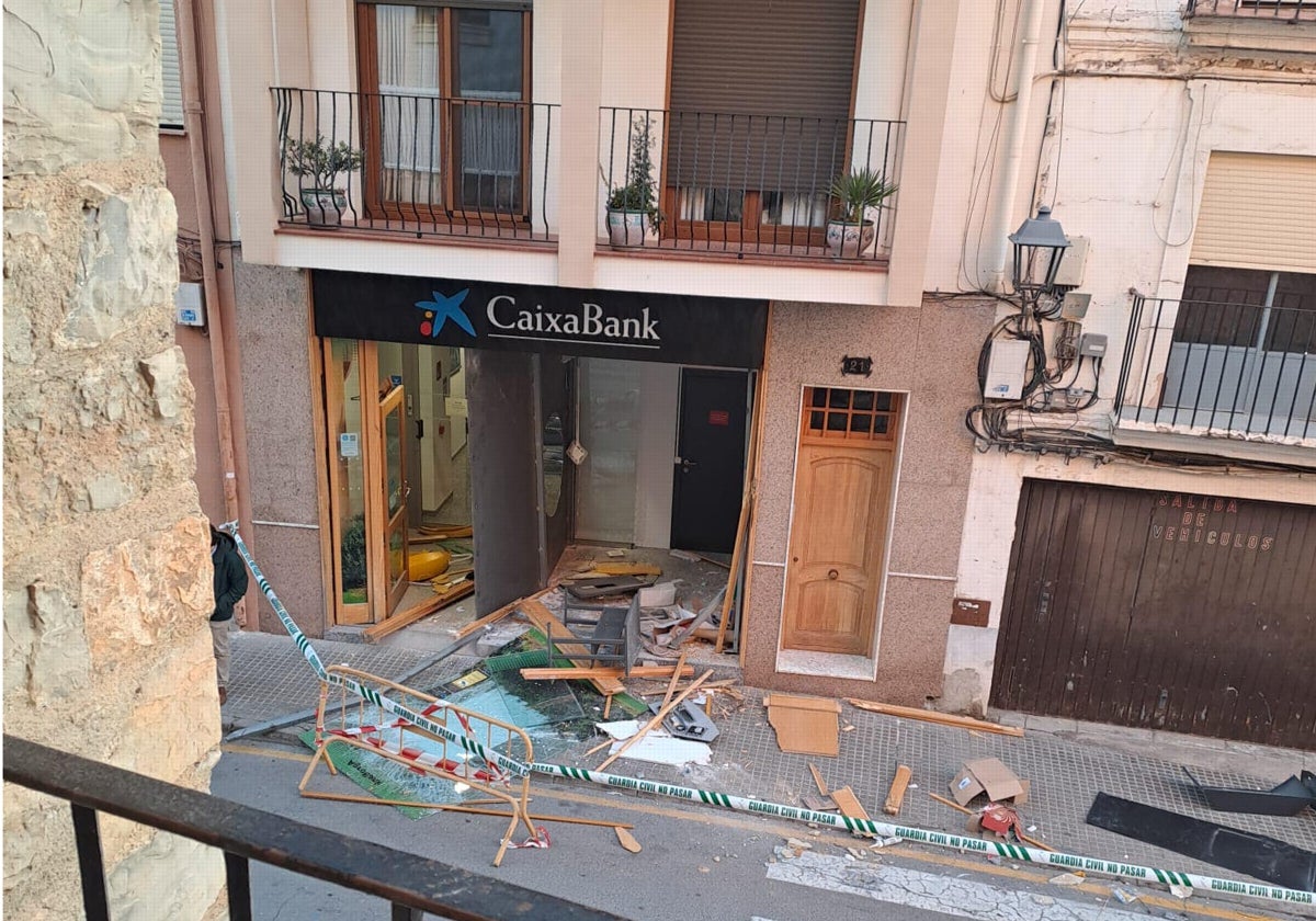 Imagen de la sucursal bancaria robada en la localidad castellonense de Jérica