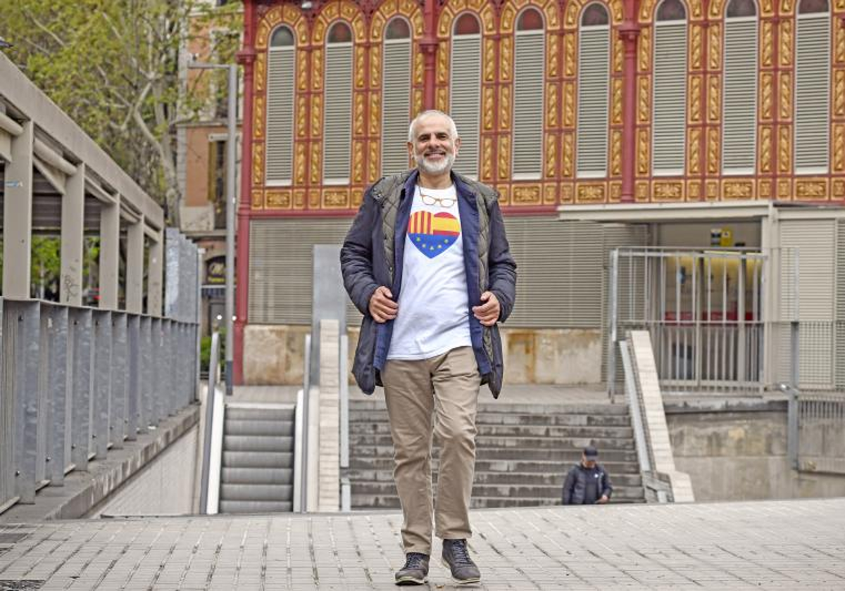 Carlos Carrizosa, líder de CS, antes de la entrevista para ABC, en las calles de Barcelona