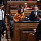 Sánchez adopta la estrategia del barro ante la primavera electoral