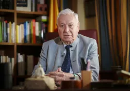 José Manuel García-Margallo : «Para gobernar, tenemos que aclarar nuestras relaciones con Vox»