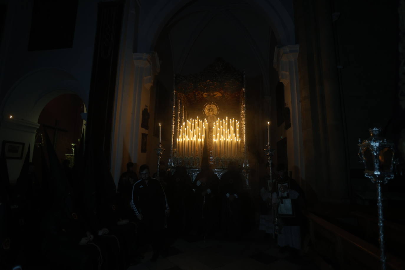 Las imágenes de la Buena Muerte en la Madrugada de la Semana Santa de Córdoba 2024