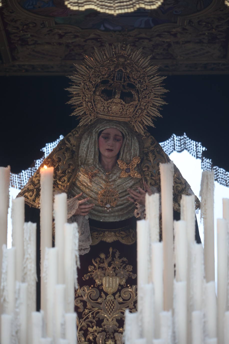 Fotos: los bellos traslados del Amor y la Vera-Cruz desde la Catedral de Córdoba a sus templos